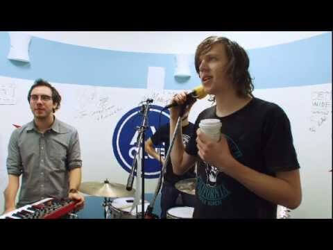 Tokyo Police Club covers Billy Squier's 